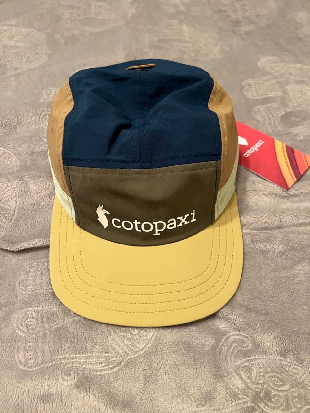 New Mens COTOPAXI TECH 5-PANEL adjustable hat.